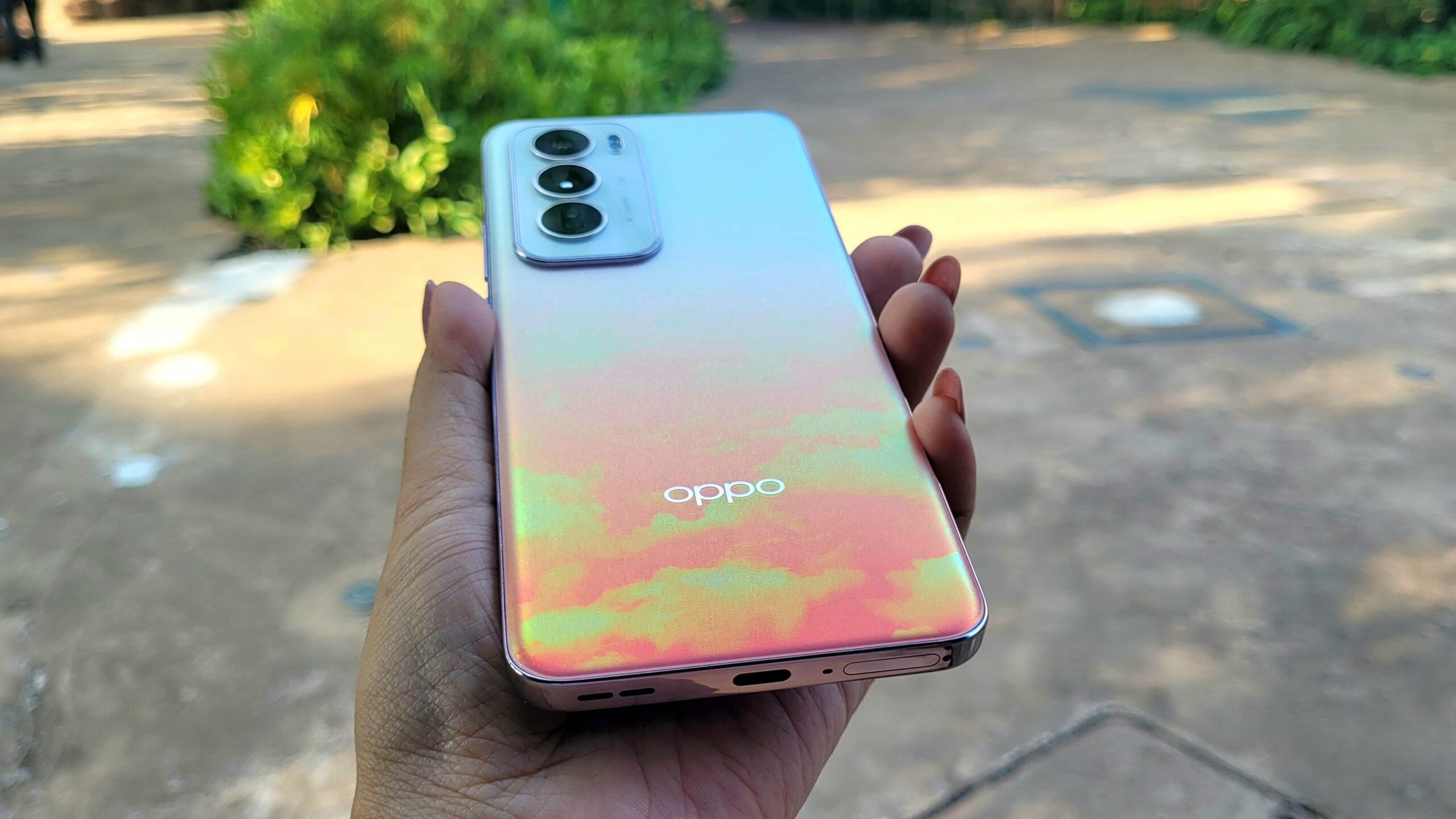 Đánh giá smartphone AI OPPO Reno12 5G 37