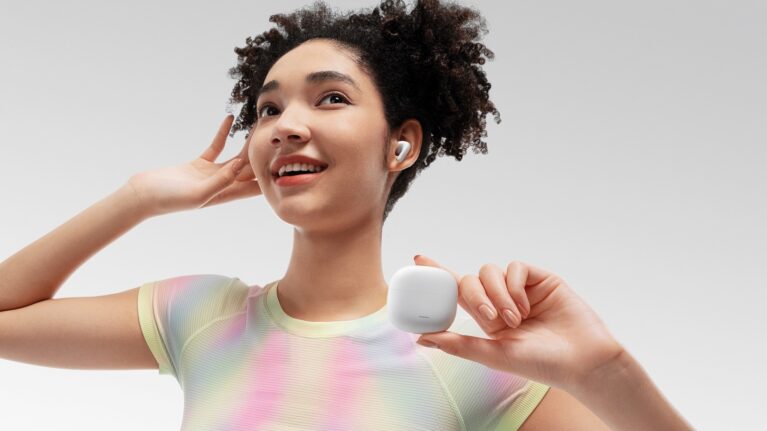Xiaomi ra mắt Xiaomi Smart Band 9 cùng Redmi Buds 6 Series cho người dùng trẻ năng động