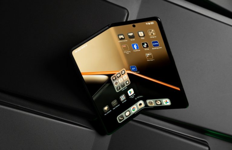 Mở bán HONOR Magic V3 – chiếc smartphone gập mỏng nhất thế giới