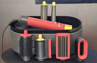 Dyson ra mắt dòng sản phẩm chăm sóc tóc phiên bản màu đặc biệt Red Velvet/Gold cho mùa Tết Ất Tỵ