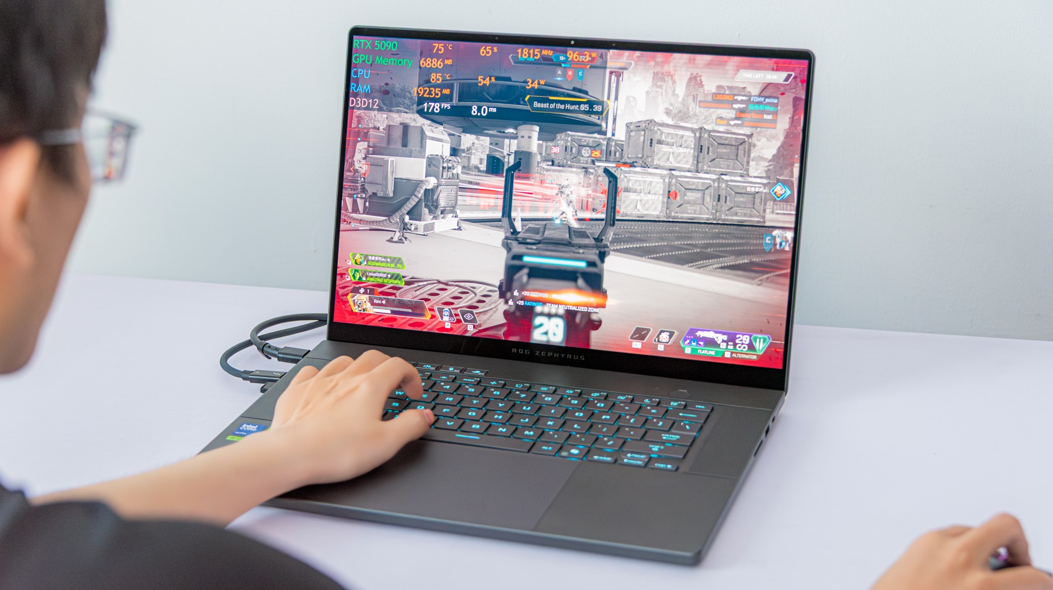 ROG Zephyrus G16 – Laptop Gaming AI 16-inch mỏng nhẹ mạnh nhất với RTX 50 Series chính thức ra mắt tại Việt Nam 13