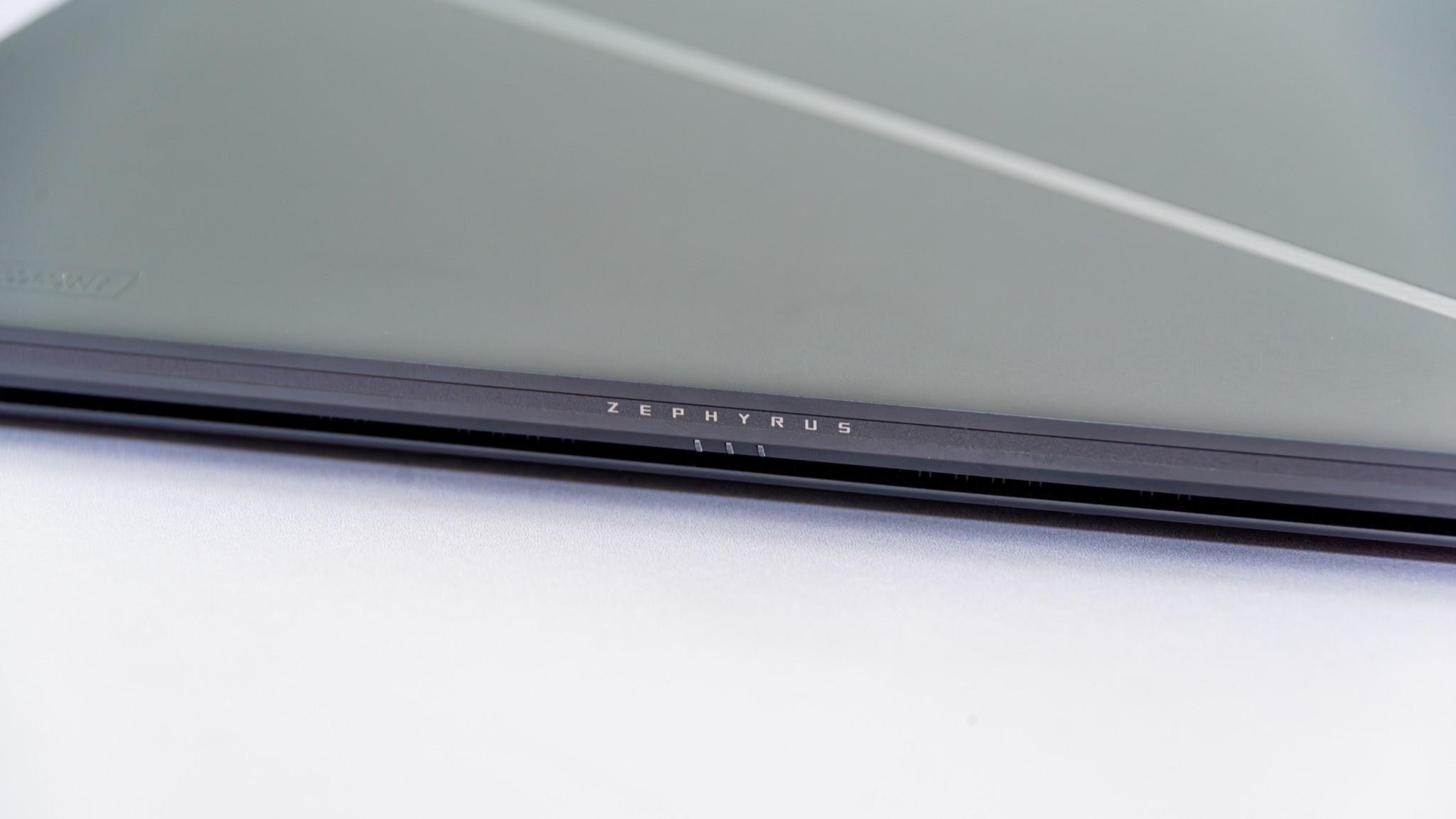 ROG Zephyrus G16 – Laptop Gaming AI 16-inch mỏng nhẹ mạnh nhất với RTX 50 Series chính thức ra mắt tại Việt Nam 18
