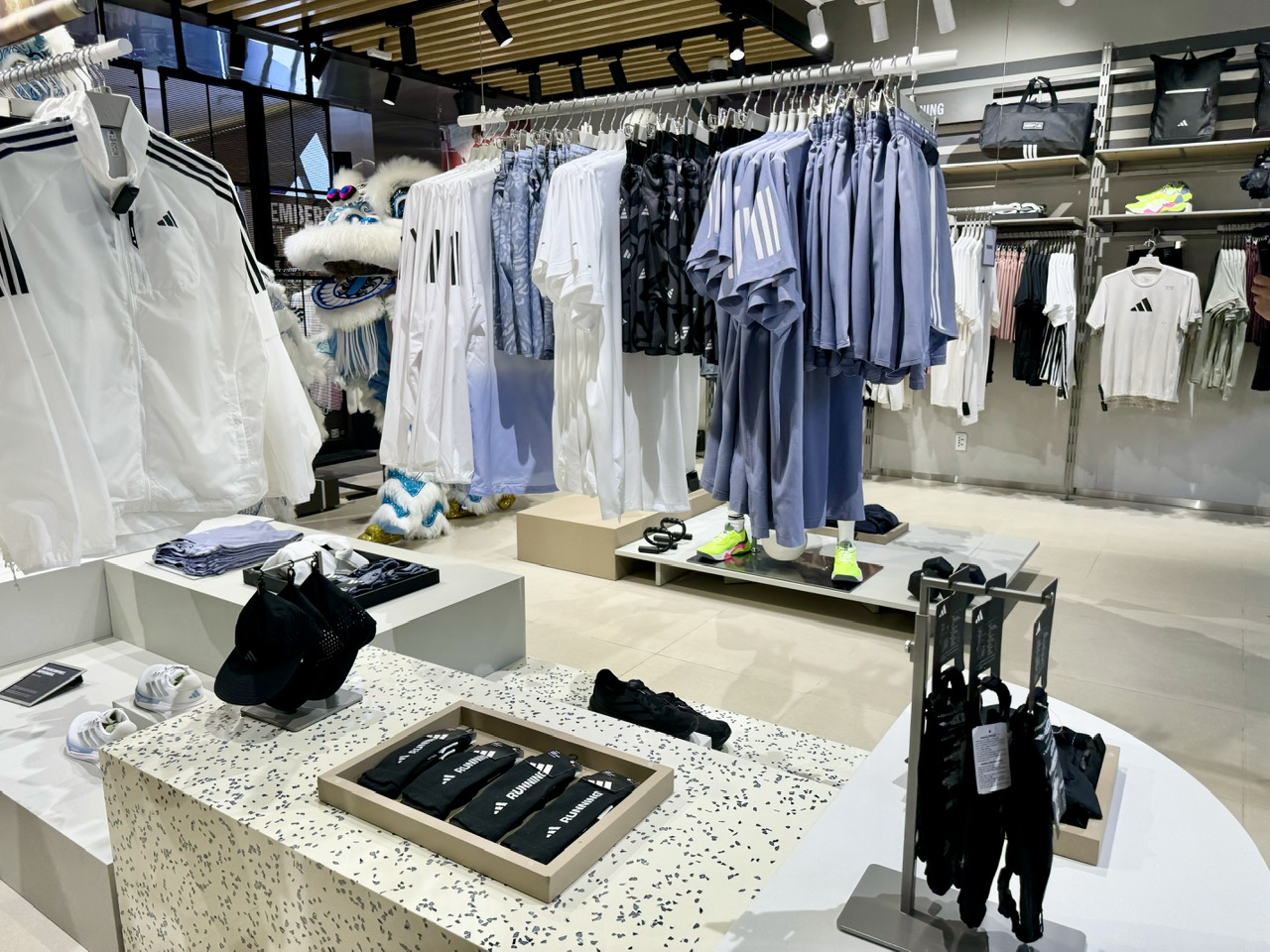 adidas chính thức khai trương Brand Center đầu tiên tại Việt Nam 25