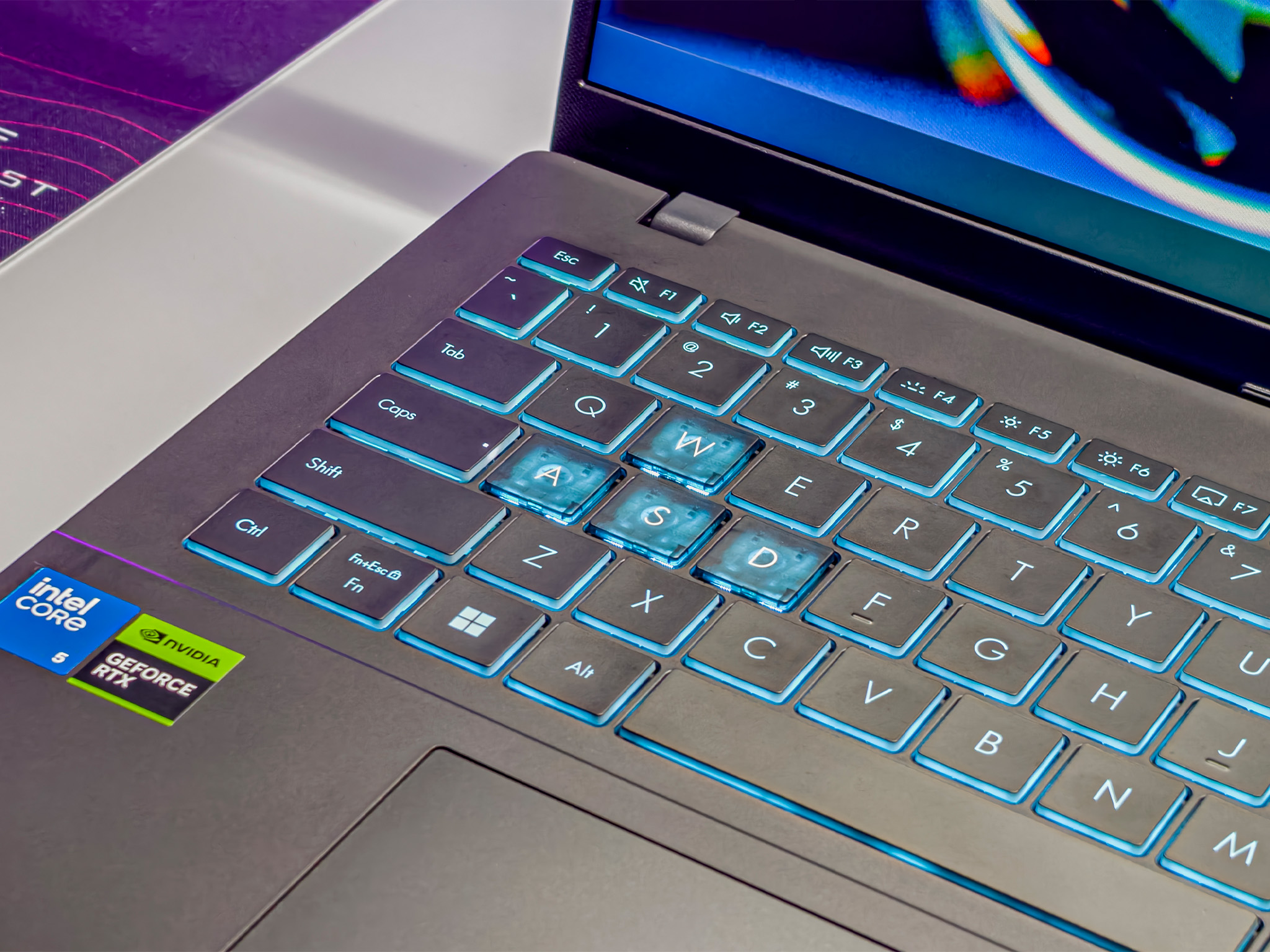 ASUS ra mắt ASUS Gaming V16 - Laptop gaming AI mỏng nhẹ cho học sinh, sinh viên 20