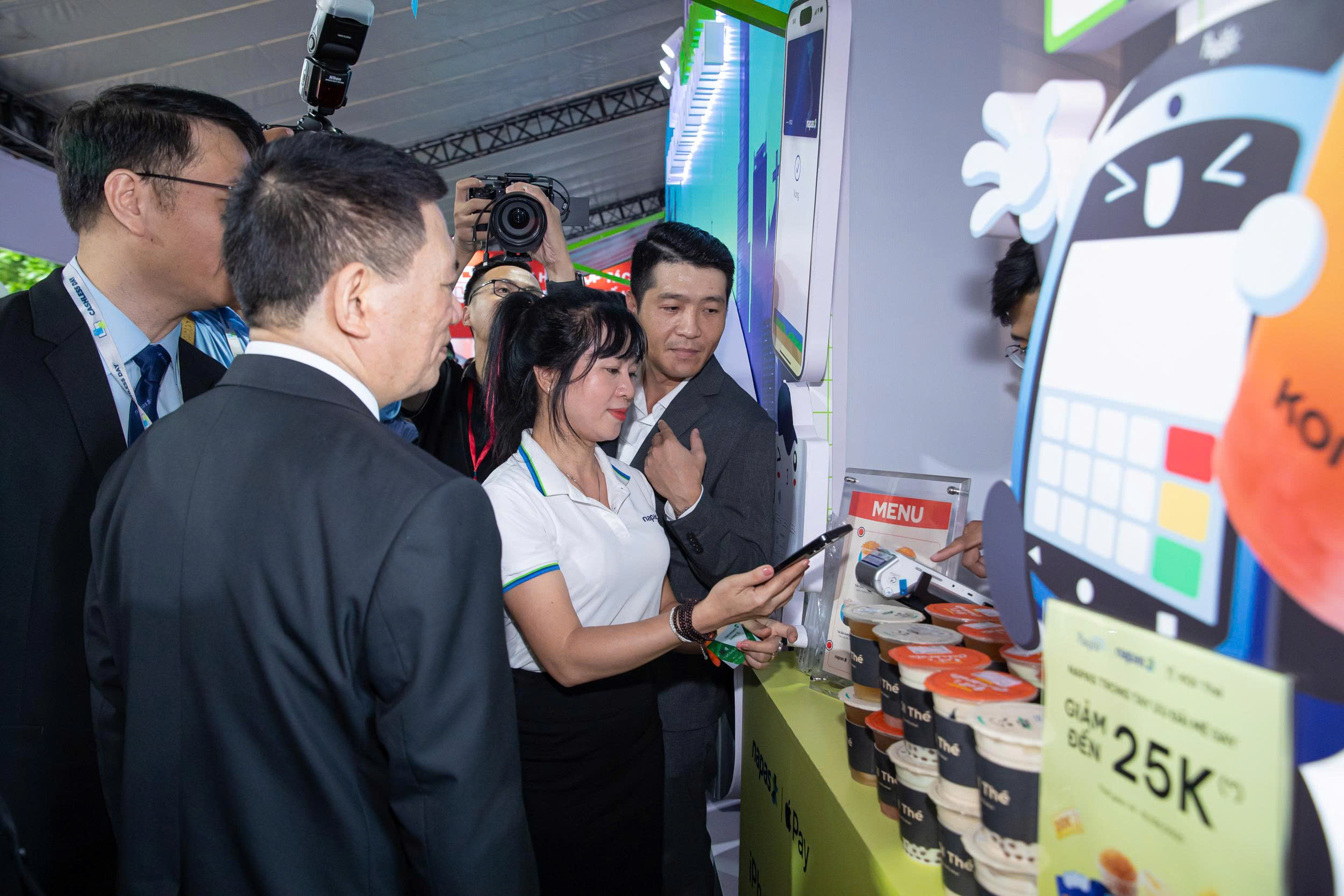 Xu hướng thanh toán điện tử nửa đầu 2025: Động lực thúc đẩy kinh tế số và minh bạch hóa thị trường 11