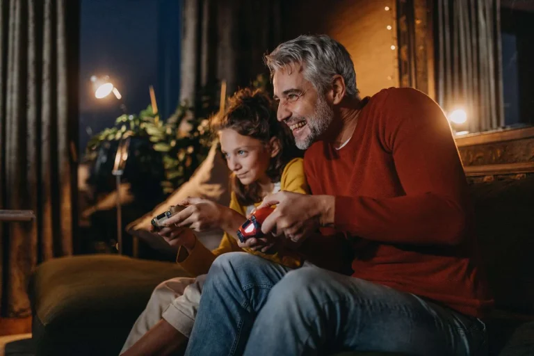 Lợi ích tinh thần khi chơi game: Không chỉ dành cho trẻ em
