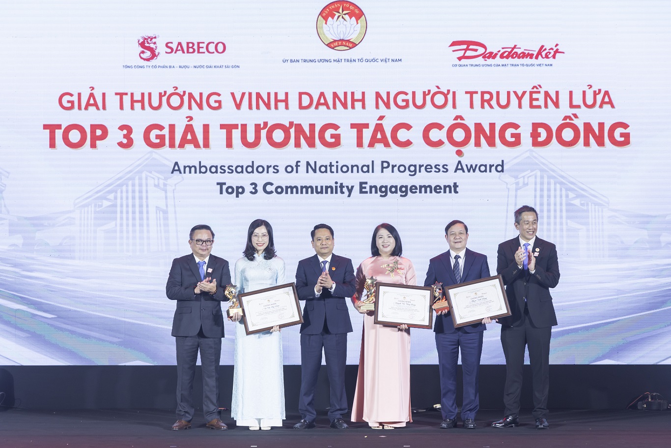 Công bố Top 15 gương mặt truyền lửa của chiến dịch “150 năm di sản vươn cao” 11