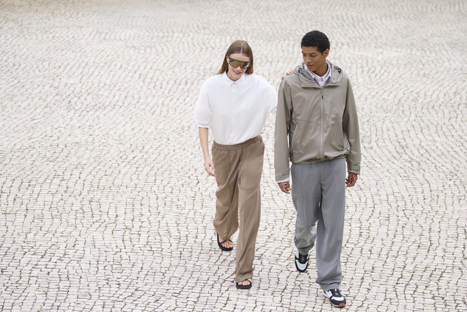 UNIQLO làm mới LifeWear xuân hè 2026 với màu sắc và phom dáng hiện đại 51