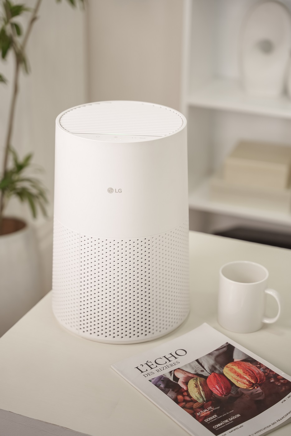 LG ra mắt PuriCare AeroMini: Giải pháp lọc khí tinh gọn và mạnh mẽ, giá ưu đãi từ 3,9 triệu đồng tặng kèm lõi lọc 14