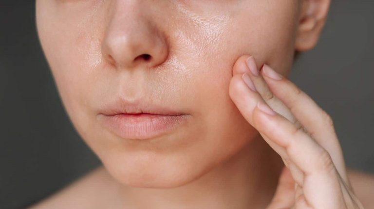 Top 8 kem dưỡng da ban đêm cho da dầu tốt nhất 2026 (không gây bí da)