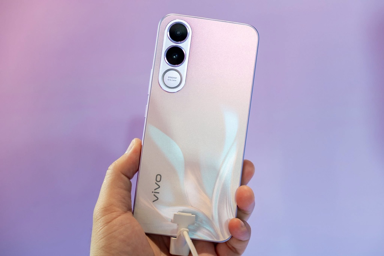 vivo V70 và V70 FE ra mắt: Smartphone dành cho người thích chụp ảnh và sáng tạo nội dung 29