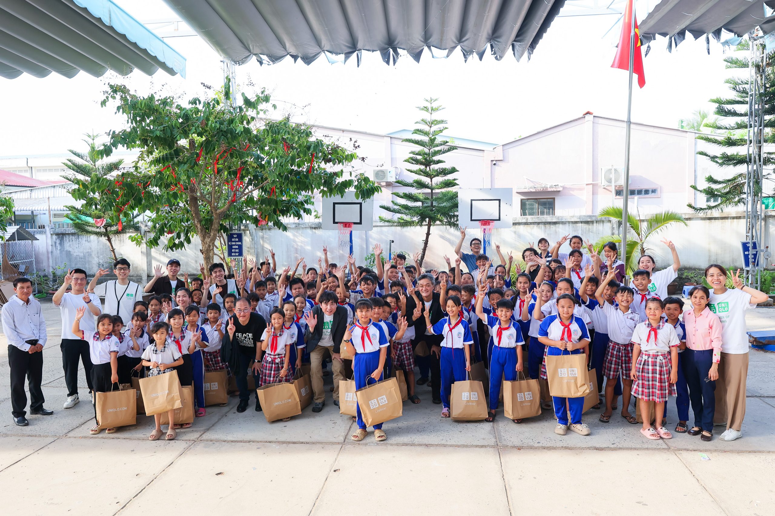 Dự án “Hỗ trợ nước sạch” của UNIQLO bước sang giai đoạn 4, tập trung cải thiện điều kiện học đường 9