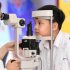 Cách khử mùi thức ăn bám trên quần áo