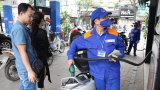Từ 17g, giá xăng tăng gần 1.500 đồng/lít