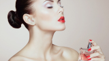 Bí quyết xịt nước hoa lưu hương cả ngày chị em cần biết